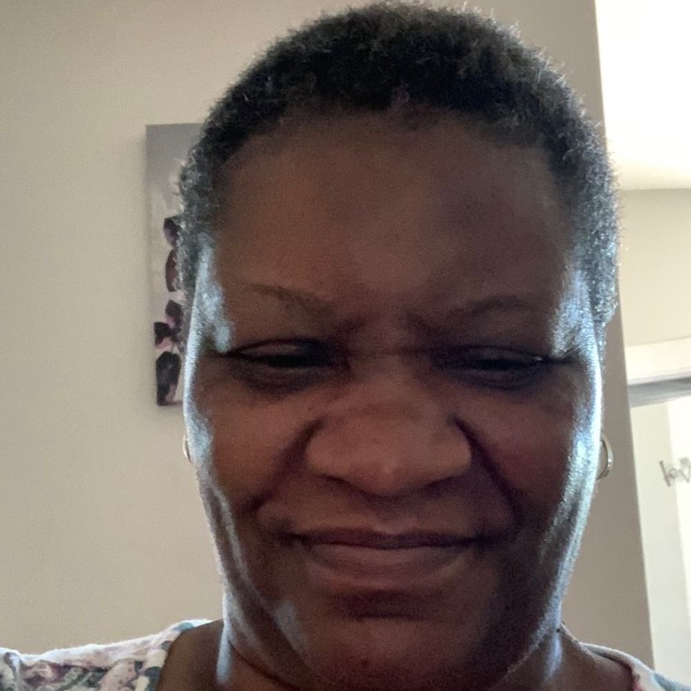 Meet your Posher, Sharon
